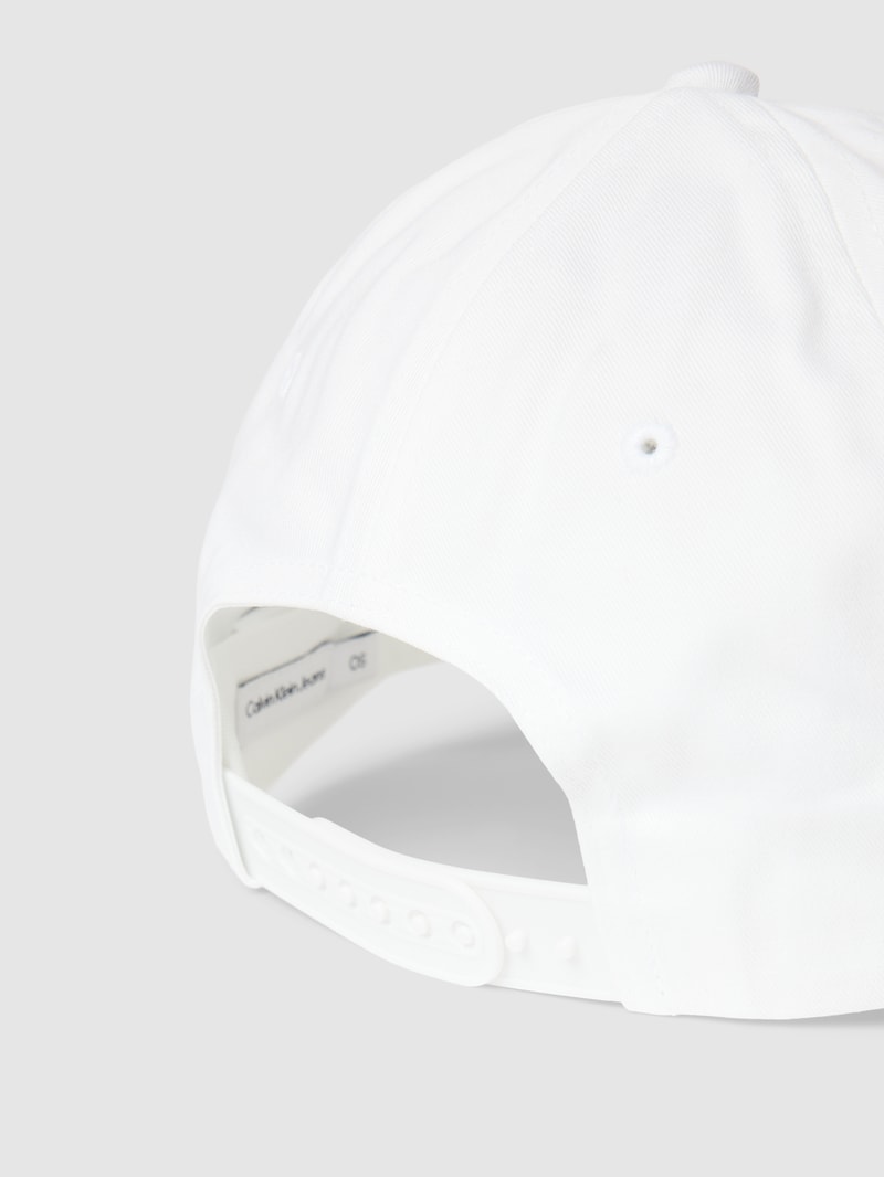 Basecap mit Label-Stitching in weiss