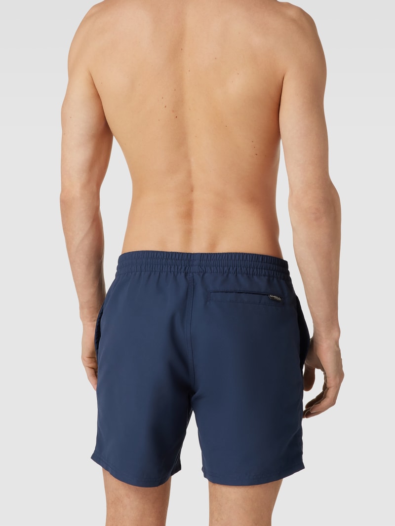 Badehose mit Label-Print Modell 'Original Cali' in marineblau