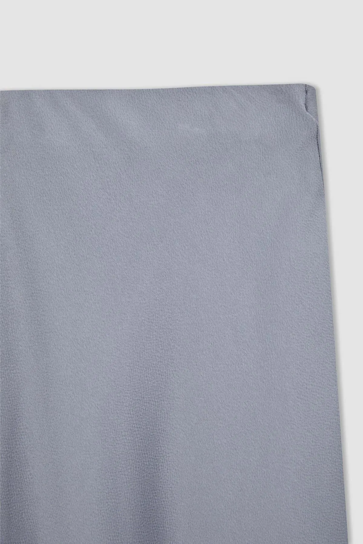 DeFacto  Langer Satinrock in A-Linie A7357ax23sm