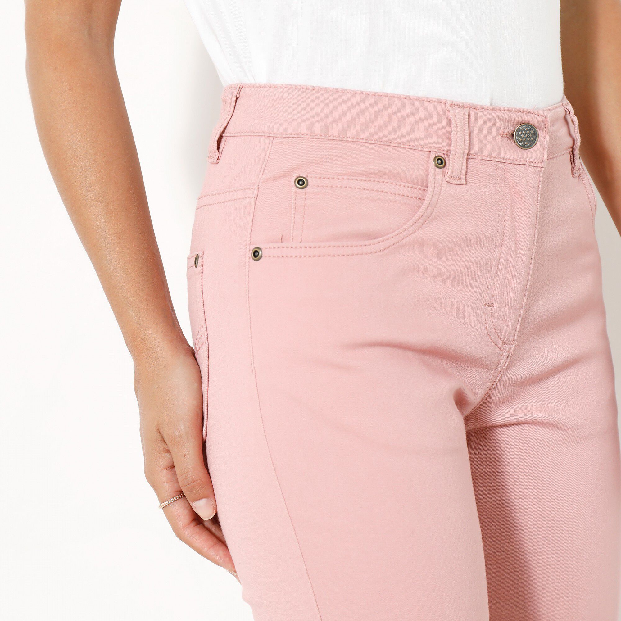 Pantalon sculptant coupe 5 poches