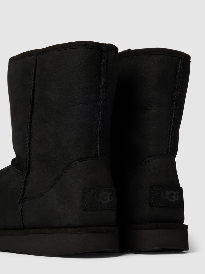 Boots mit Teddyfutter Modell 'CLASSIC' in schwarz