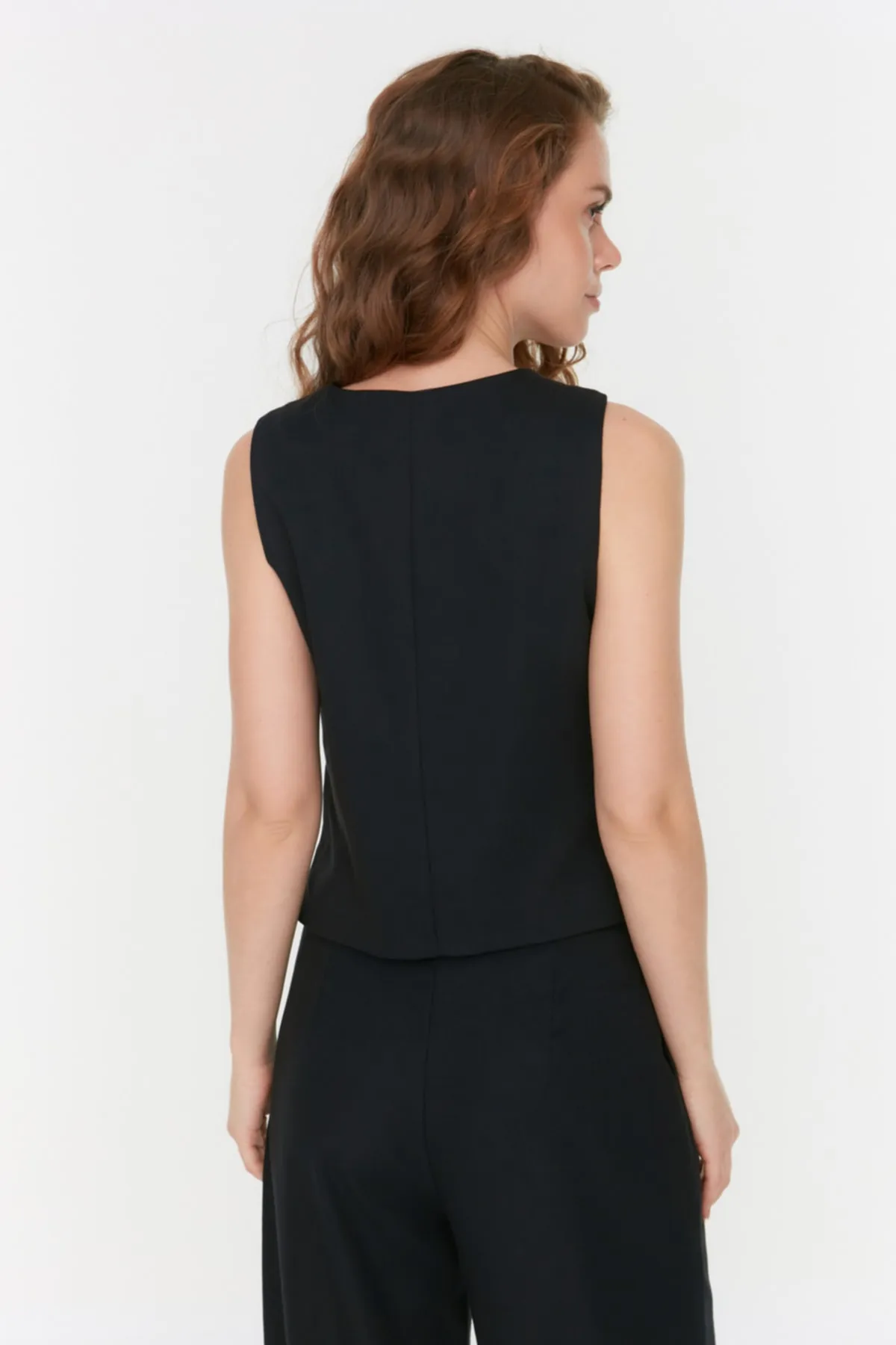 Trendyol Collection  Schwarze, gewebte Weste mit normaler Knopfleiste TWOSS22YE0046