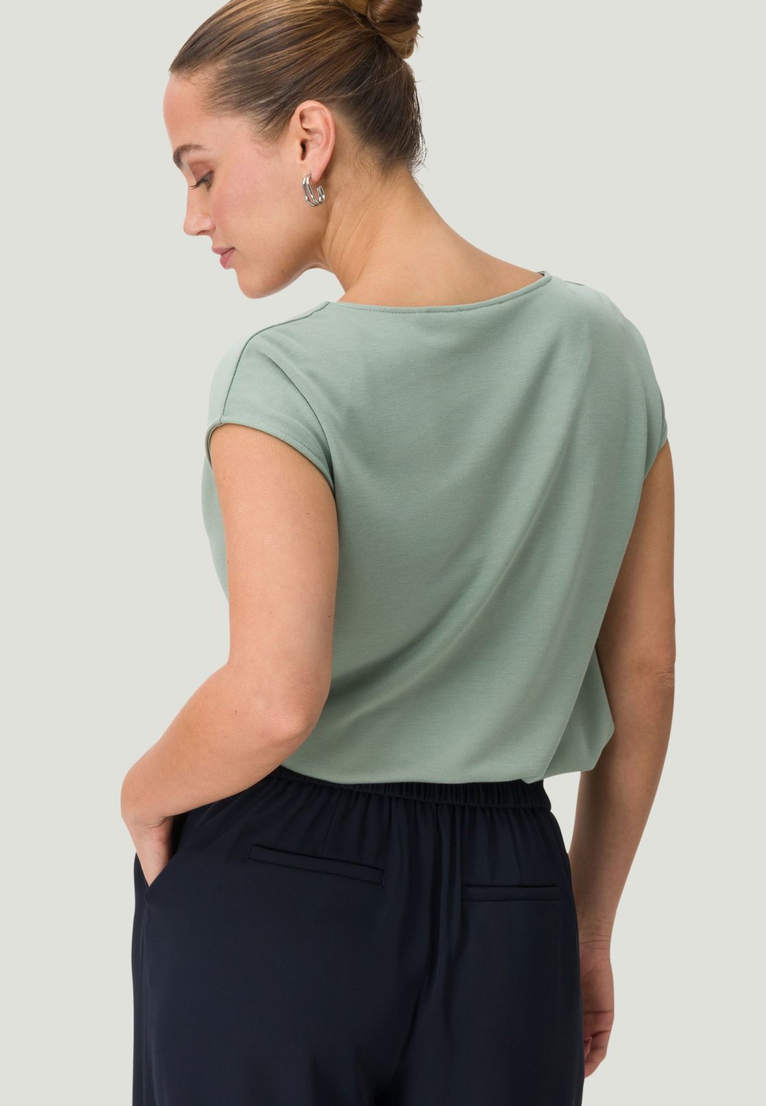 Shirt mit Wasserfallausschnitt