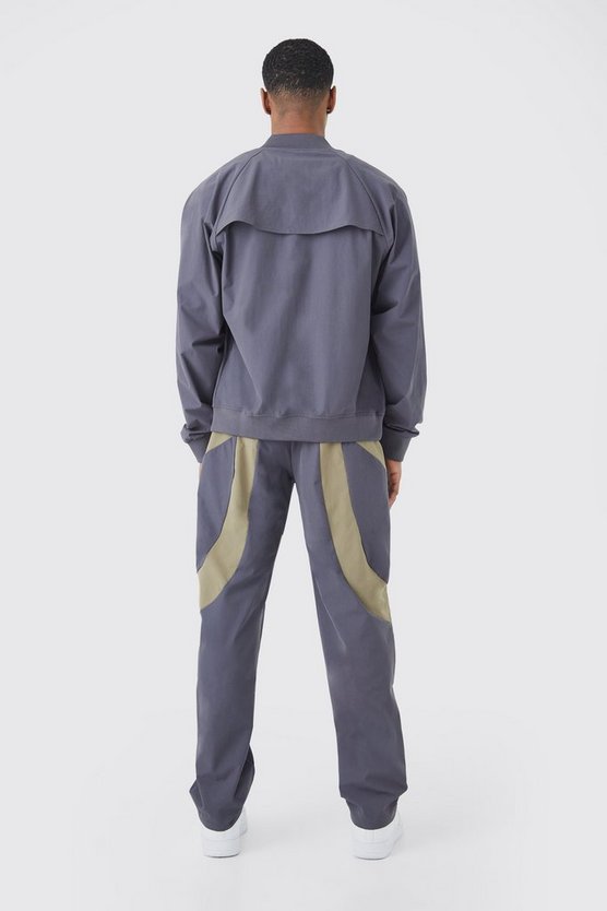 Gerade Hose mit elastischem Bund