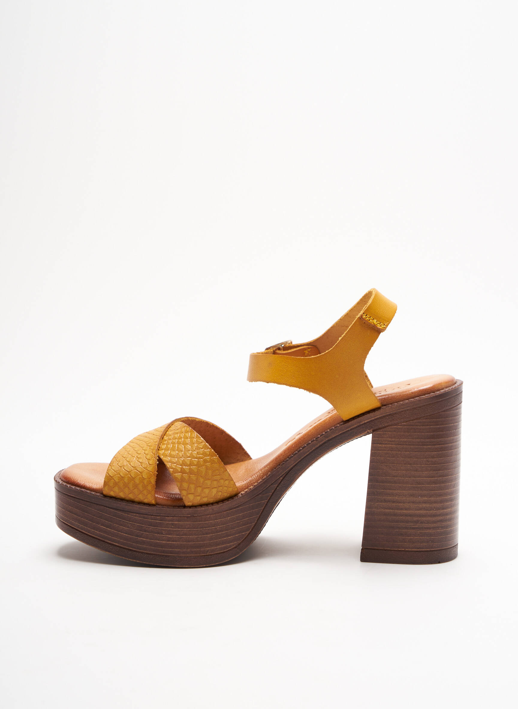 Carla Tortosa Sandales Nu Pieds Femme couleur jaune