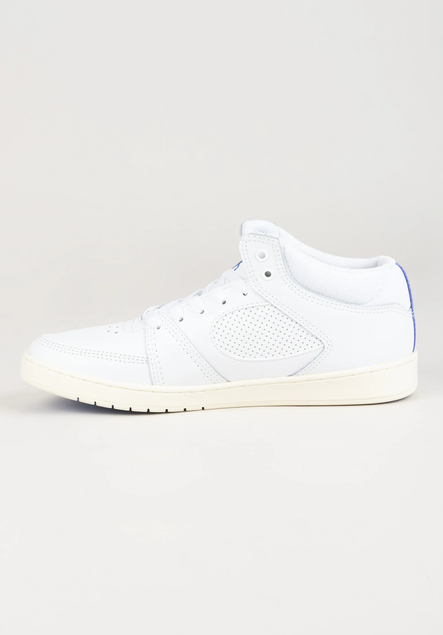 Accel Slim Mid