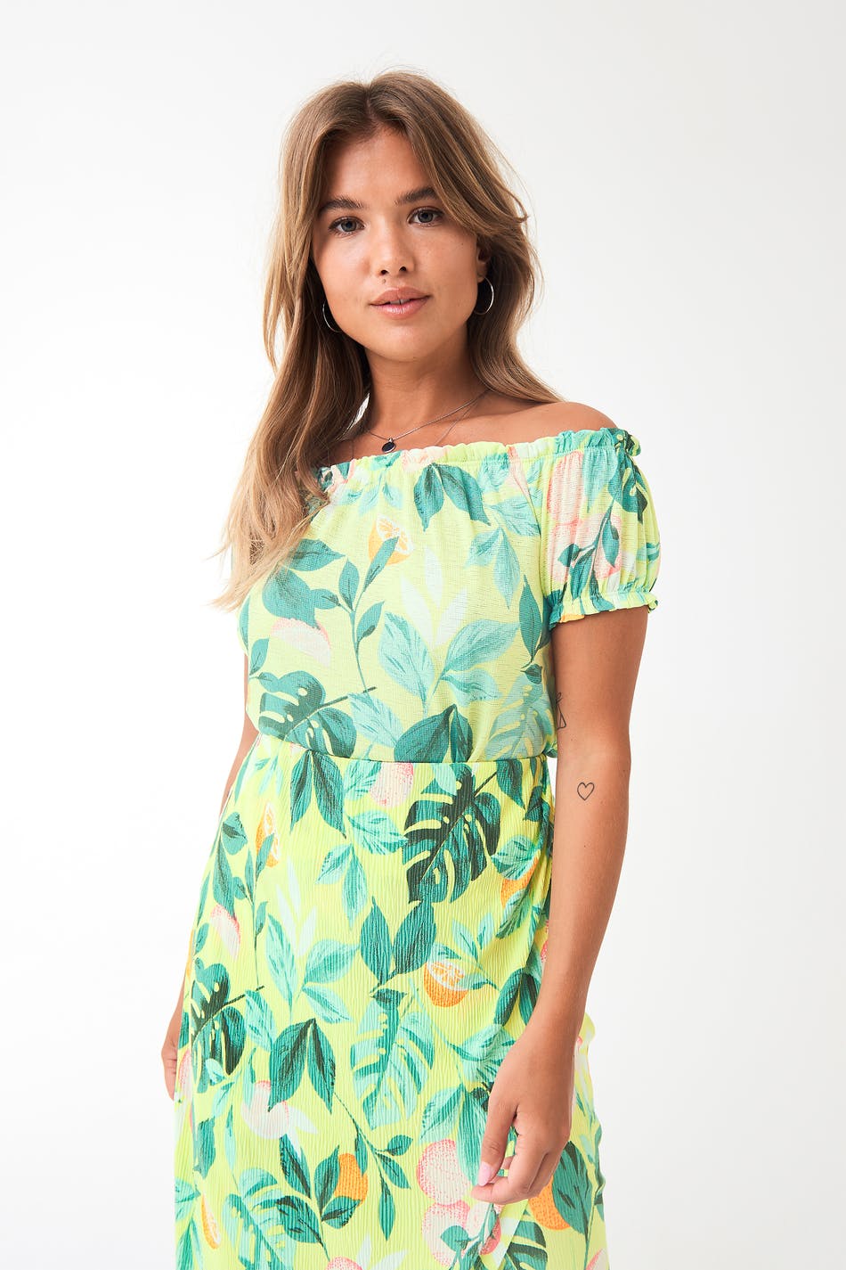 Ellen off shoulder top