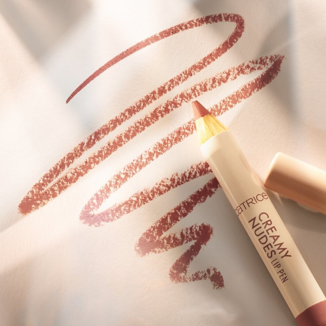 Lápiz labial cremoso color nude de Catrice