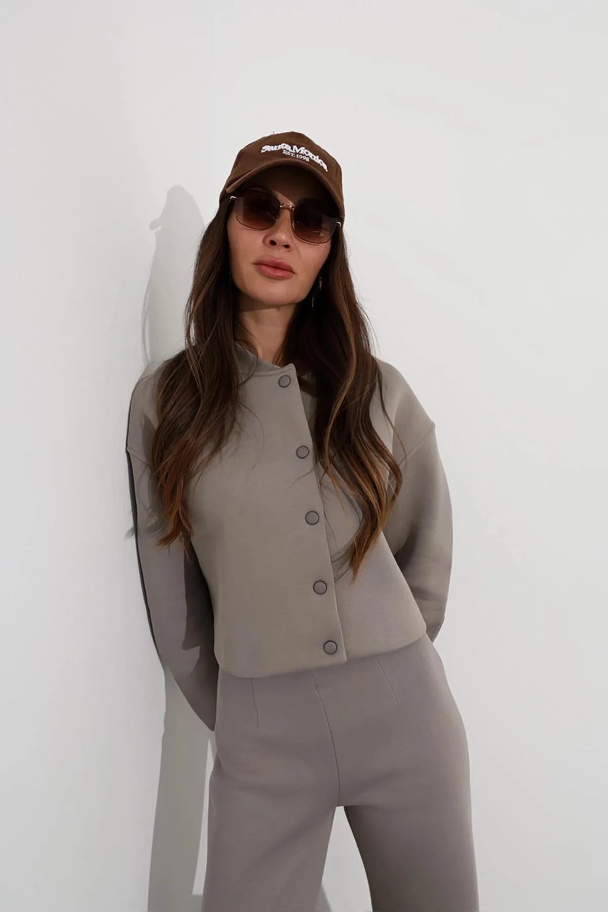 Laluvia  Graues Premium-Trainingsanzugset mit Druckknopfjacke