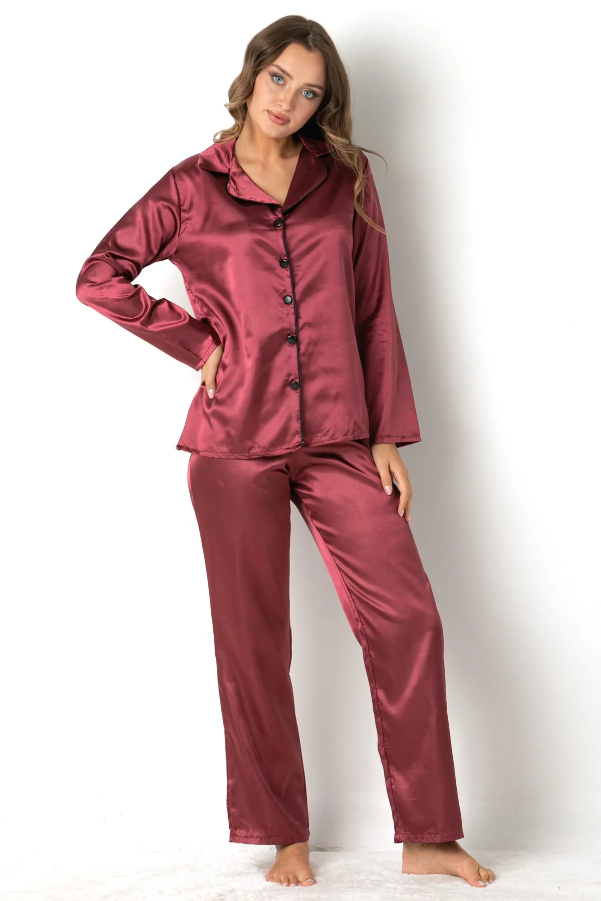 Doremi  Langarm-Pyjama-Set aus Satin