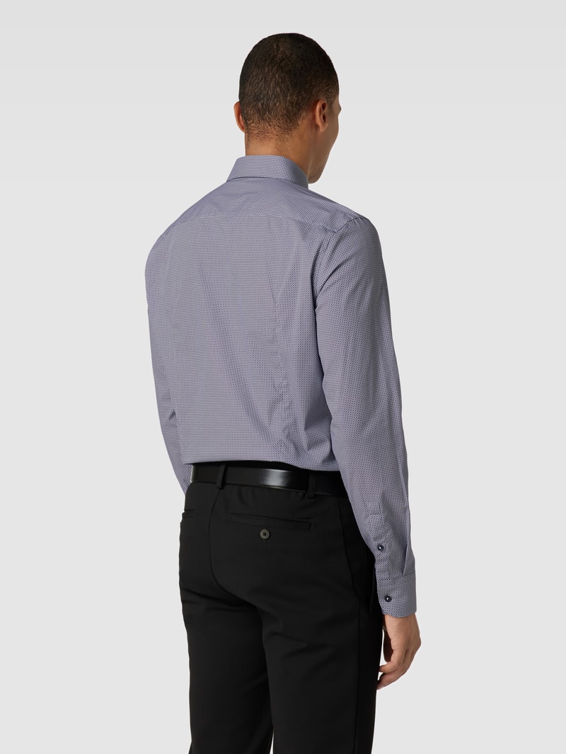 Slim Fit Business-Hemd mit Kentkragen Modell 'HANK' in marineblau