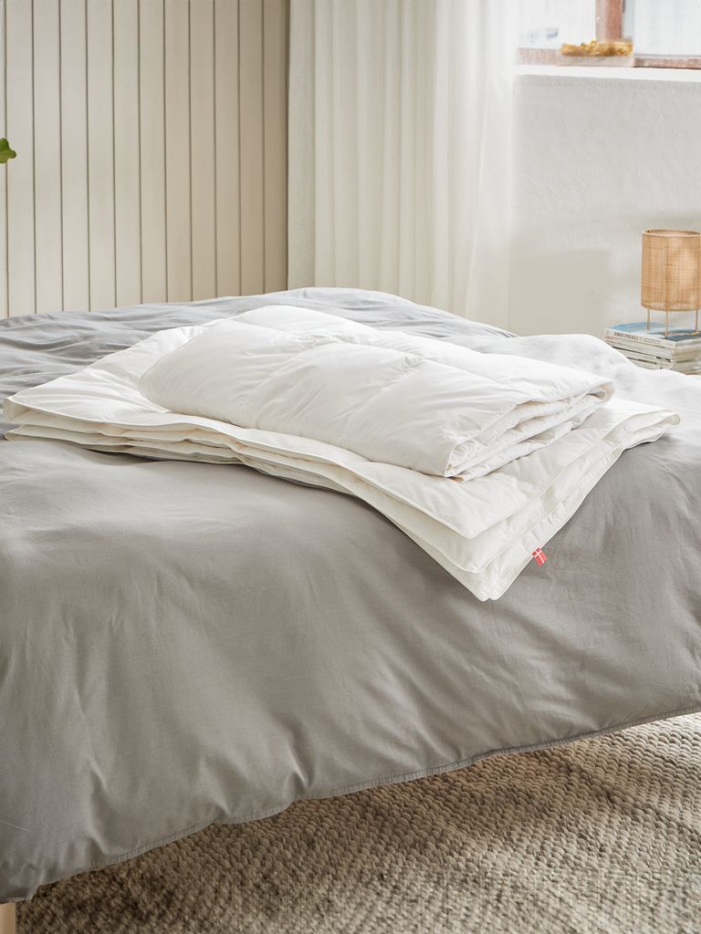 Couette en duvet de canard ANEMONE doré 135 x 200 cm Flora Danica ANEMONE cool