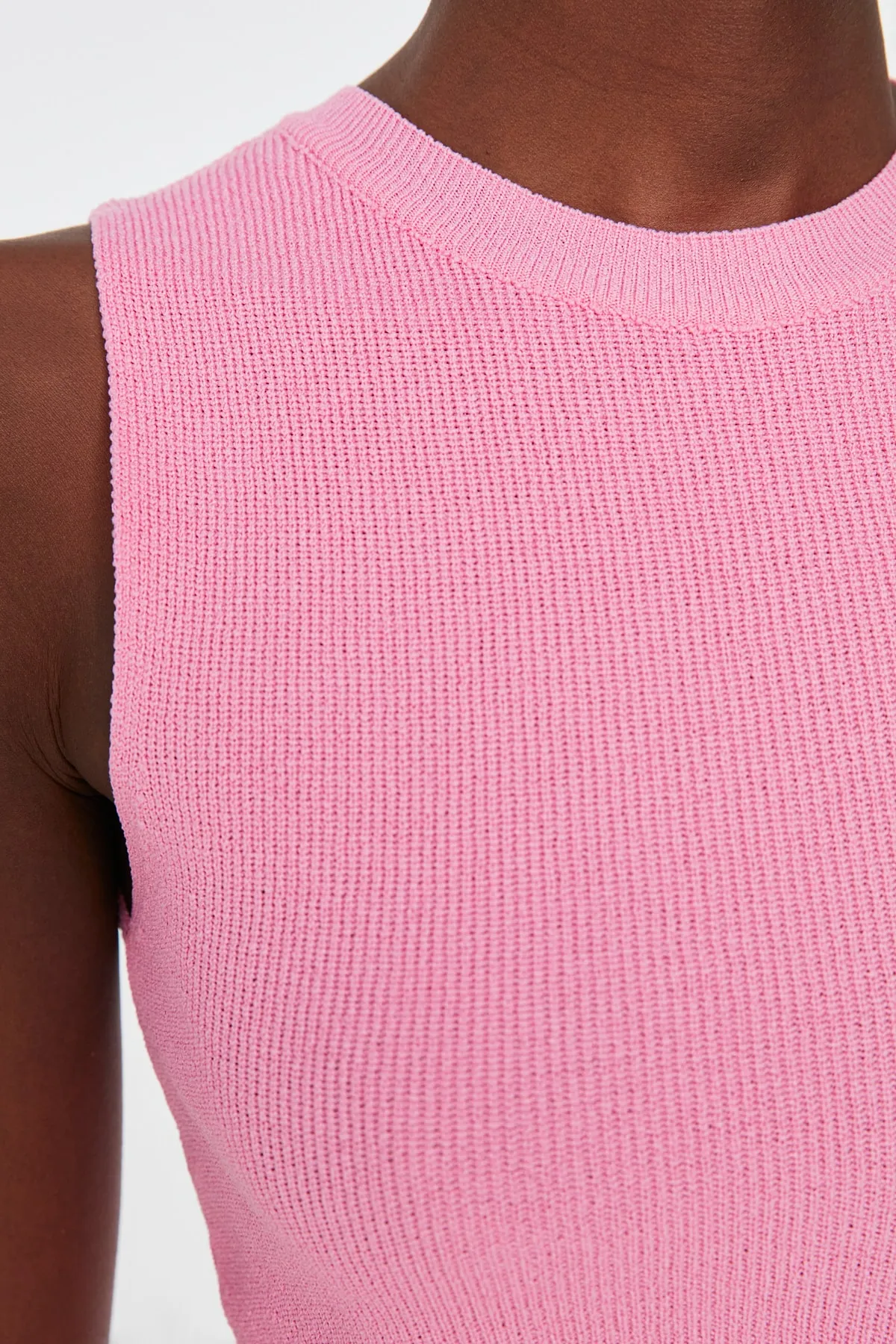 Trendyol Collection  Rosa Strickbluse mit Rundhalsausschnitt