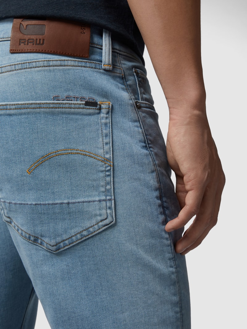 Slim Fit Jeans mit Stretch-Anteil in jeans