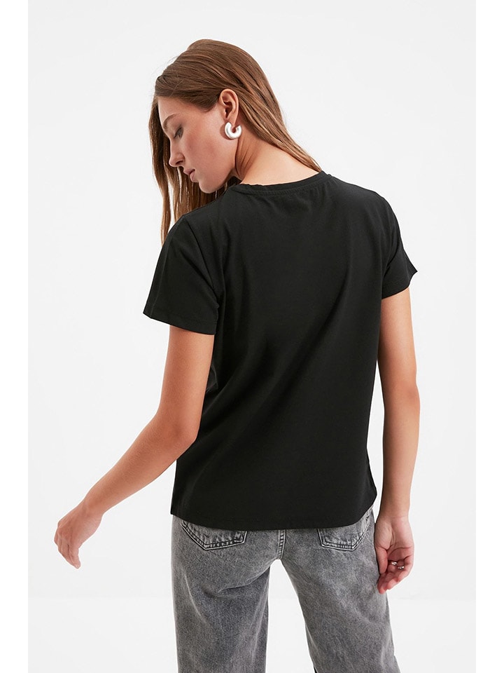 trendyol 2er-Set: Shirts in Schwarz/ Weiß günstig kaufen