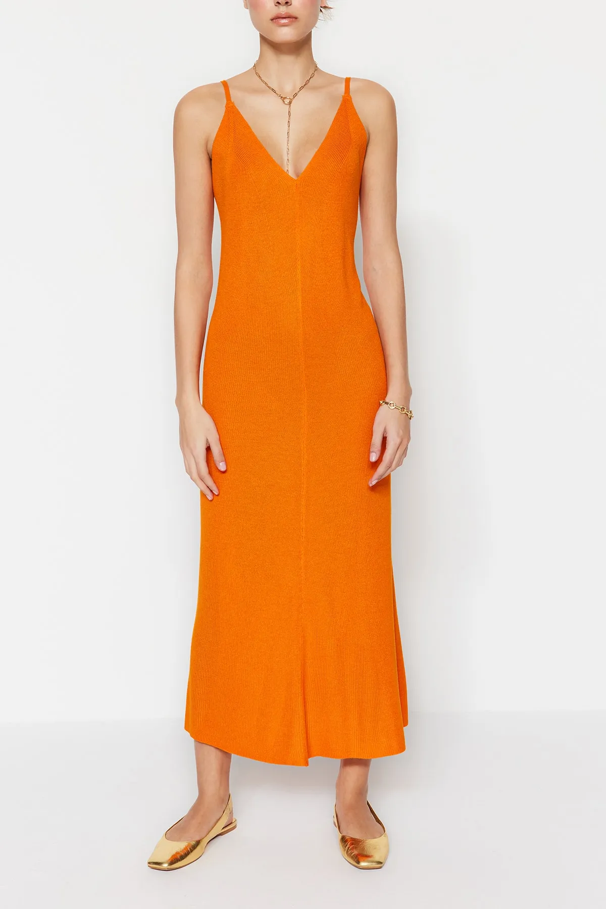 Trendyol Collection  Orangefarbenes Maxi-Strick-Basic-Kleid TWOSS20EL1574