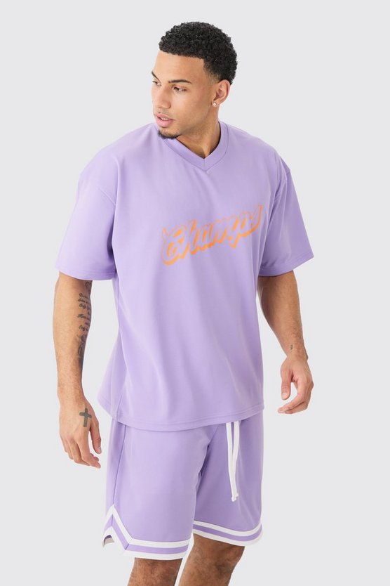 Oversize Mesh-Oberteil und Basketball-Shorts