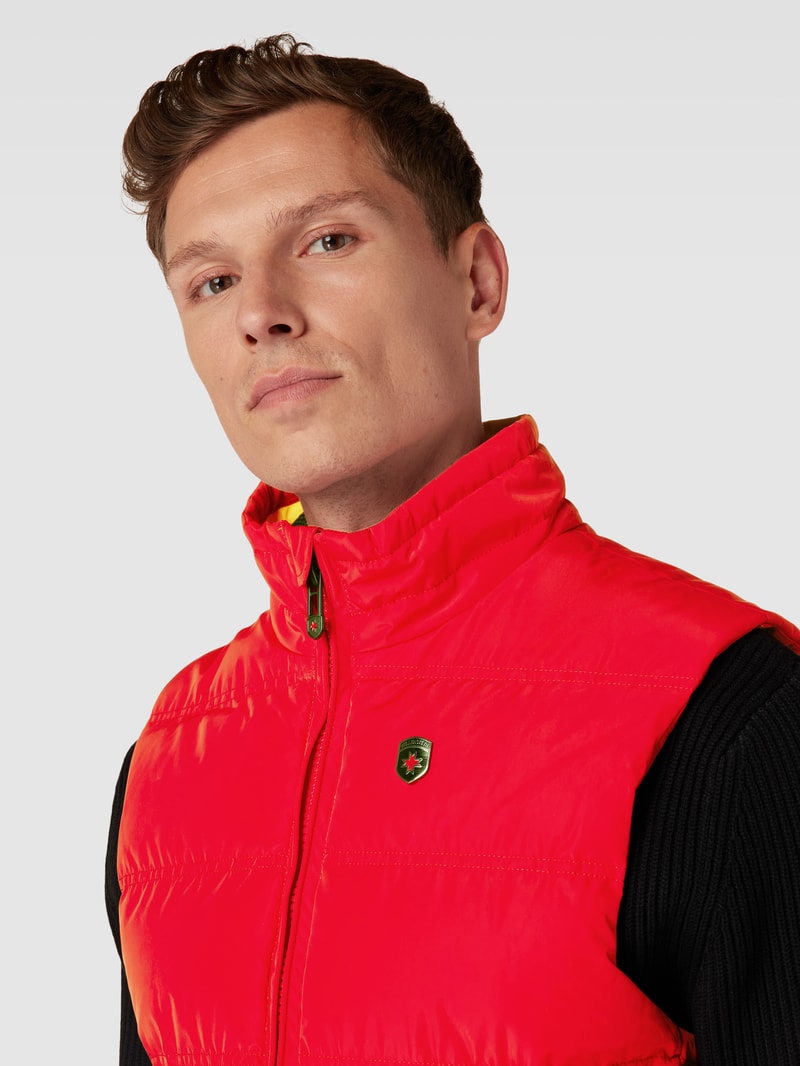 Steppweste mit Label-Applikation Modell 'SNOWDOME' in rot