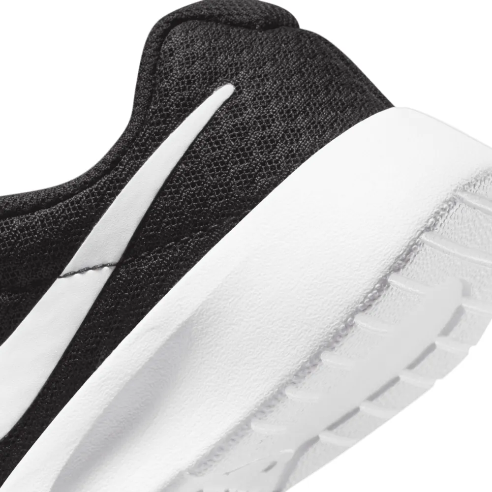 Nike Tanjun 818382-011 / schwarz