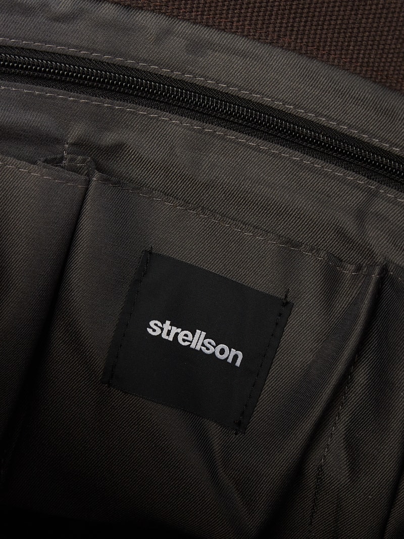 Messenger Bag aus Leder in dunkelbraun