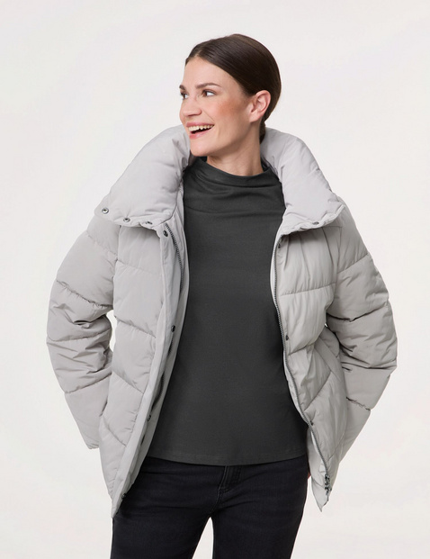 Gefütterte Outdoorjacke mit Seitenschlitzen