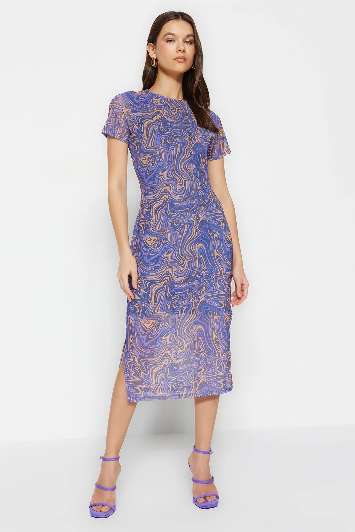 Trendyol Collection  Blaues, bedrucktes, kurzärmliges, tailliertes, flexibles Midi-Bleistiftkleid aus Tüll mit Rundhalsausschnitt TWOSS23EL01791