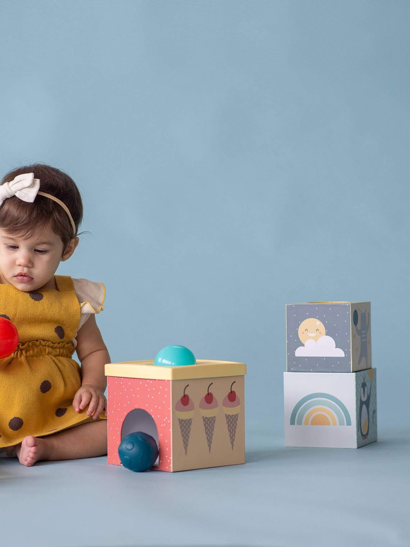Taf Toys Baby Stapelwürfel mit Kugeln TAF TOYS - mehrfarbig
