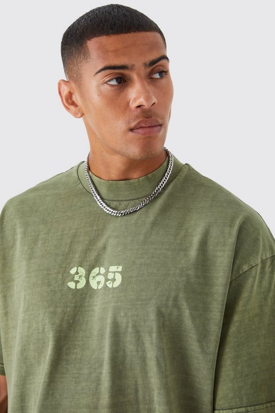 Oversize T-Shirt mit gewebtem Aufnäher