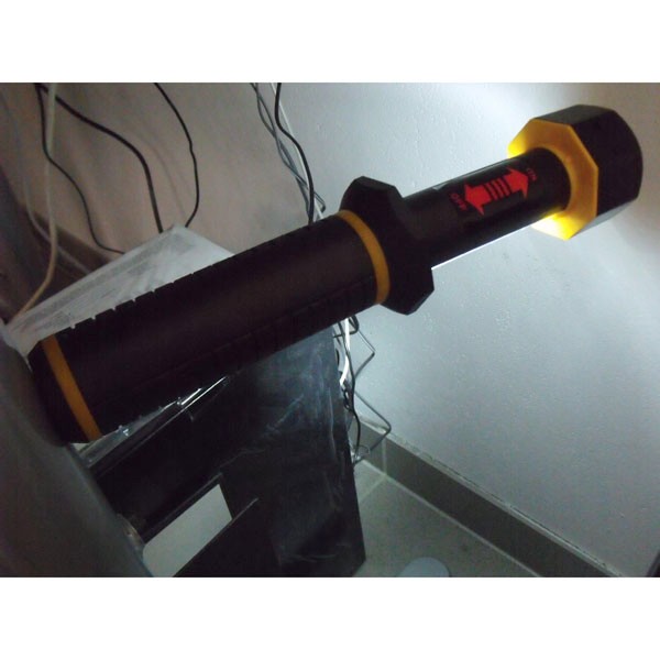 MAUK LED Lampe - Taschenlampe, ausklappbar, mit Magnet