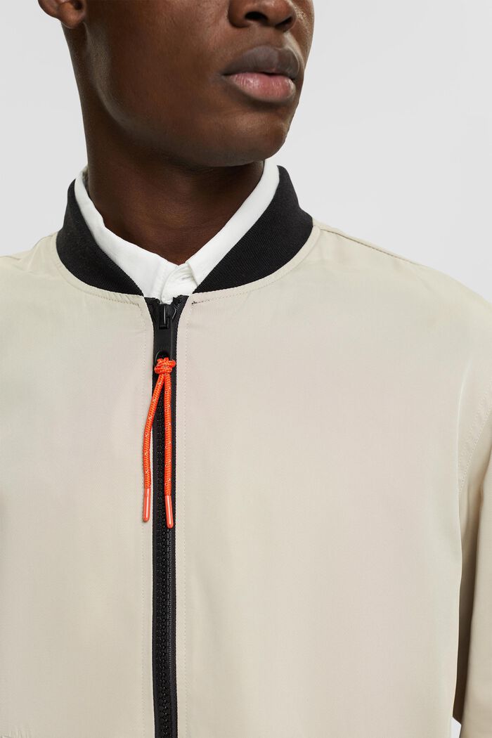 Blouson im Bomber-Style