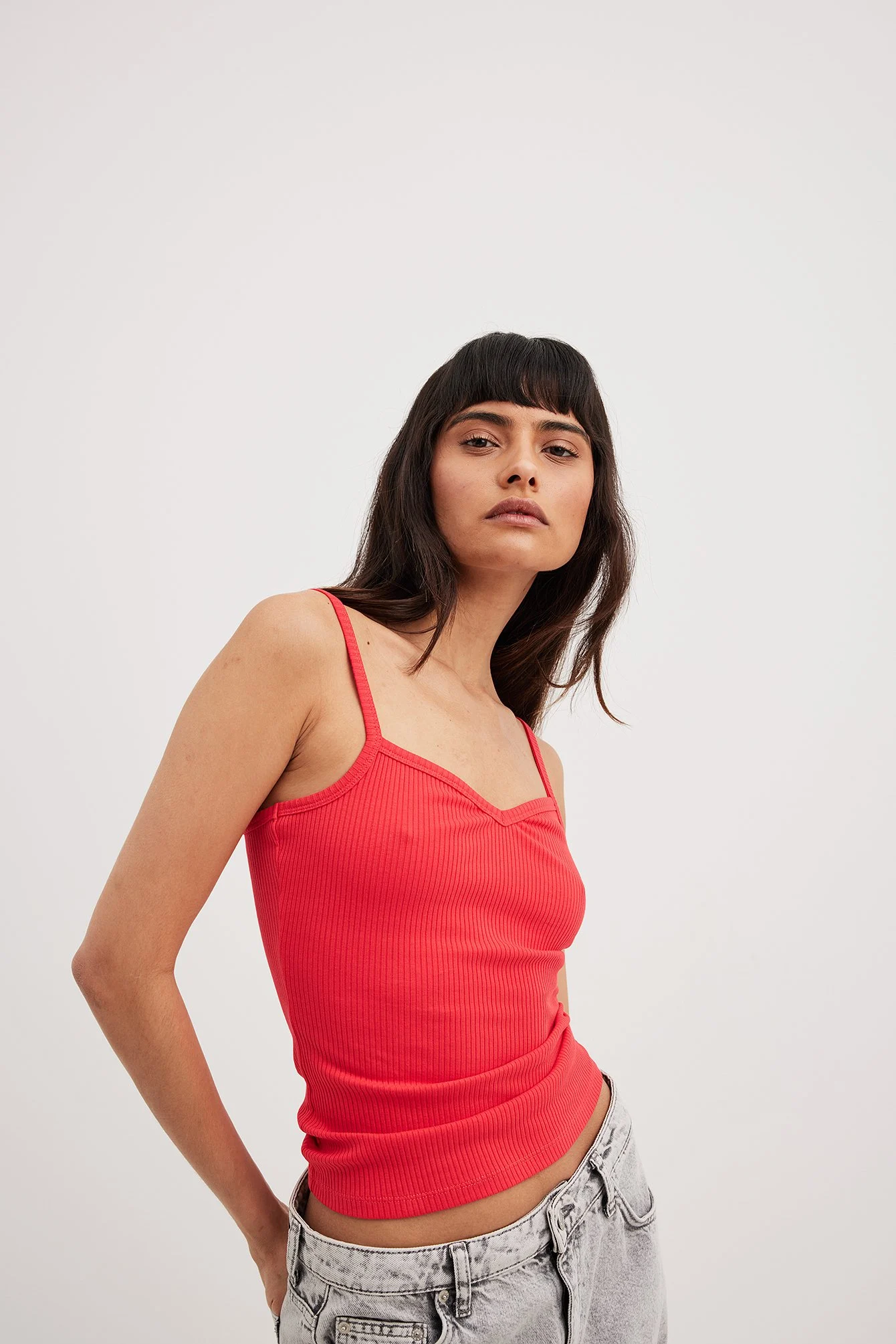 Tank-Top mit Herzausschnitt