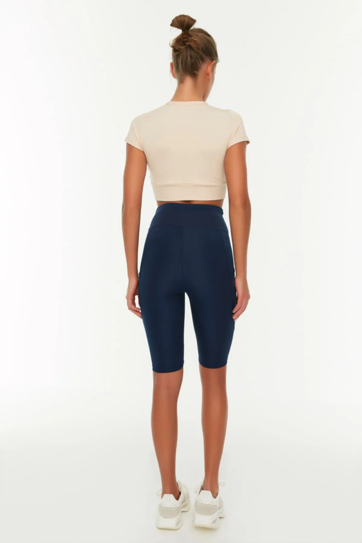 Trendyol Collection  Marineblaue Restorer-Leggings mit hoher Taille, Tasche, Detail, gestrickt, für Sport-Biker/Radfahrer/kurze Hose TWOAW21TA0064