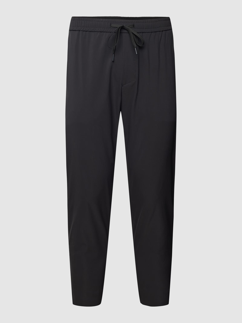 Sweatpants mit Gesäßtasche Modell 'Shinobi' in schwarz