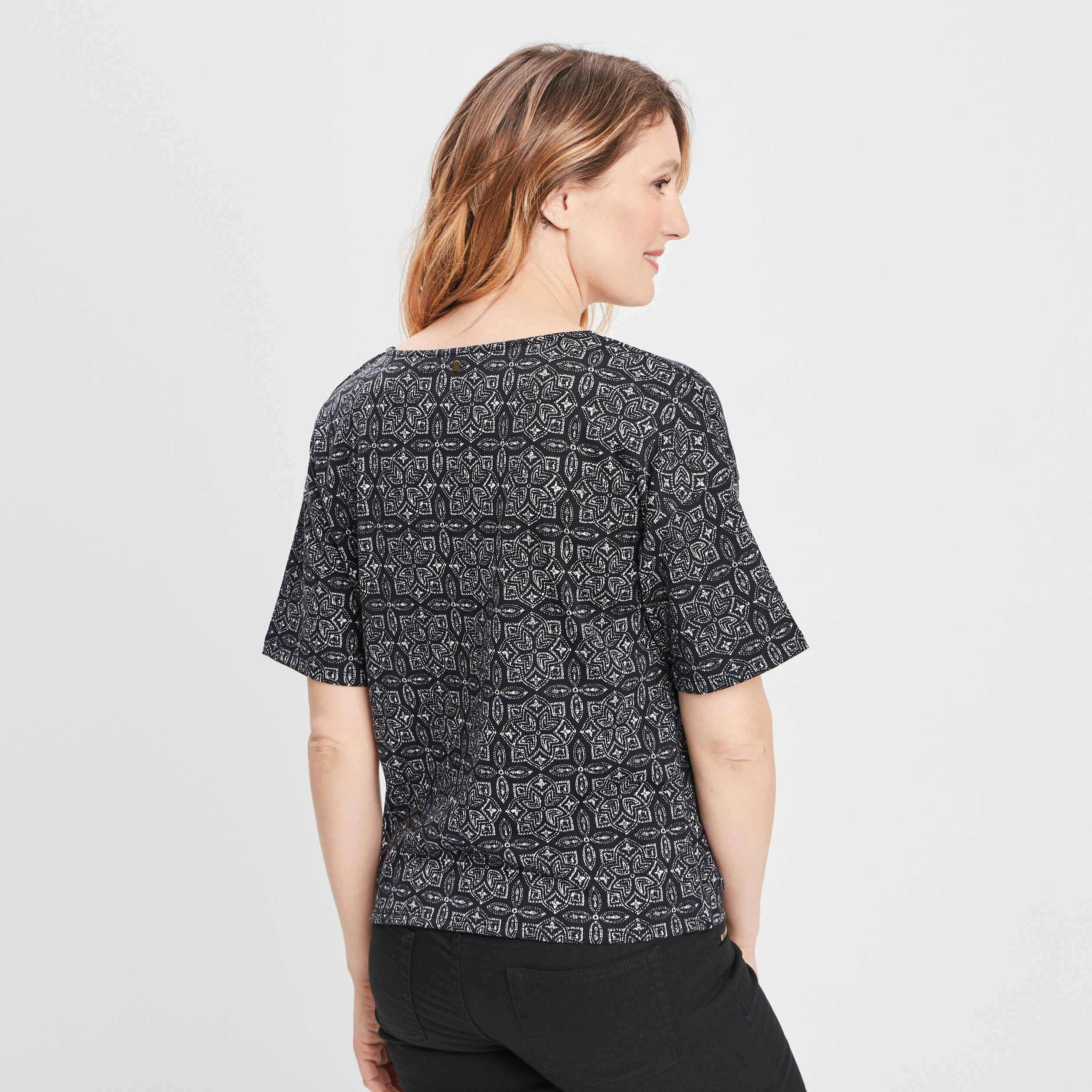 T-shirt manches courtes détail noeud noir femme | La Halle