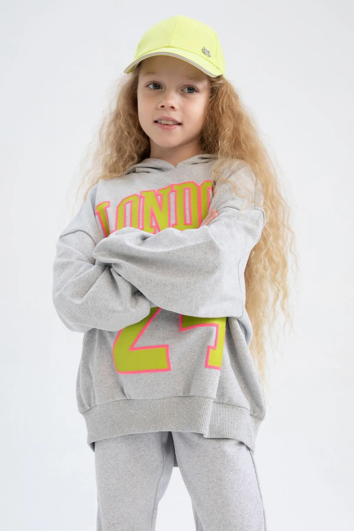 DeFacto  Bedrucktes Kapuzensweatshirt mit Oversize-Passform für Mädchen Z7848a623sp