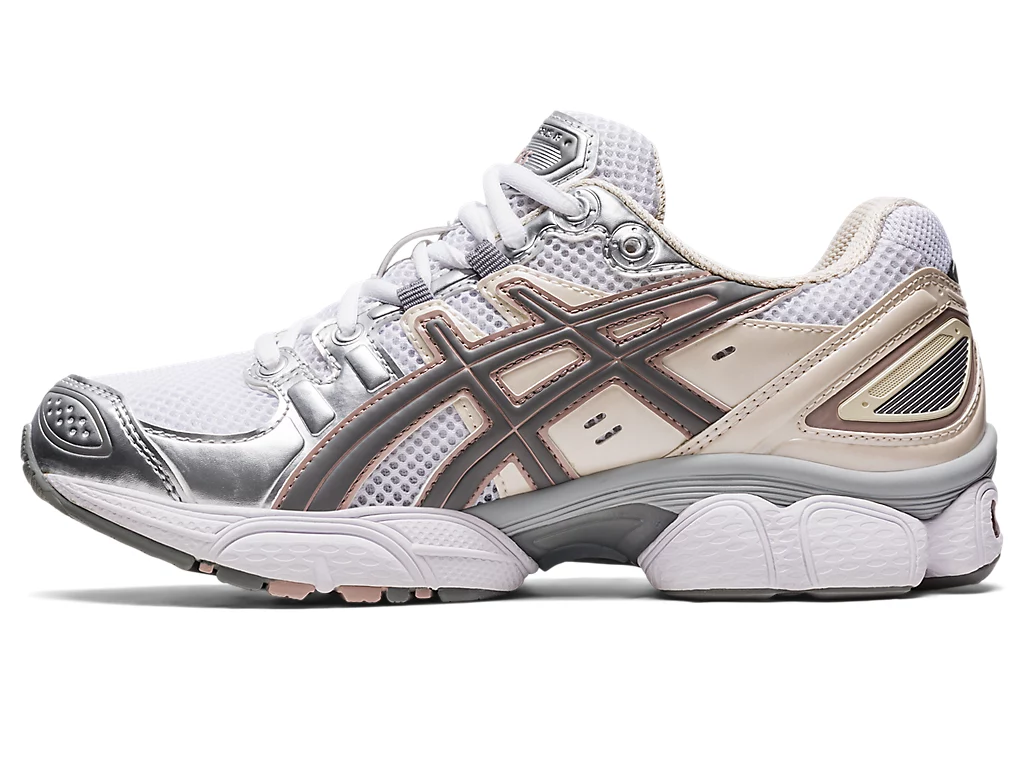 GEL-NIMBUS 9 - White/Oatmeal