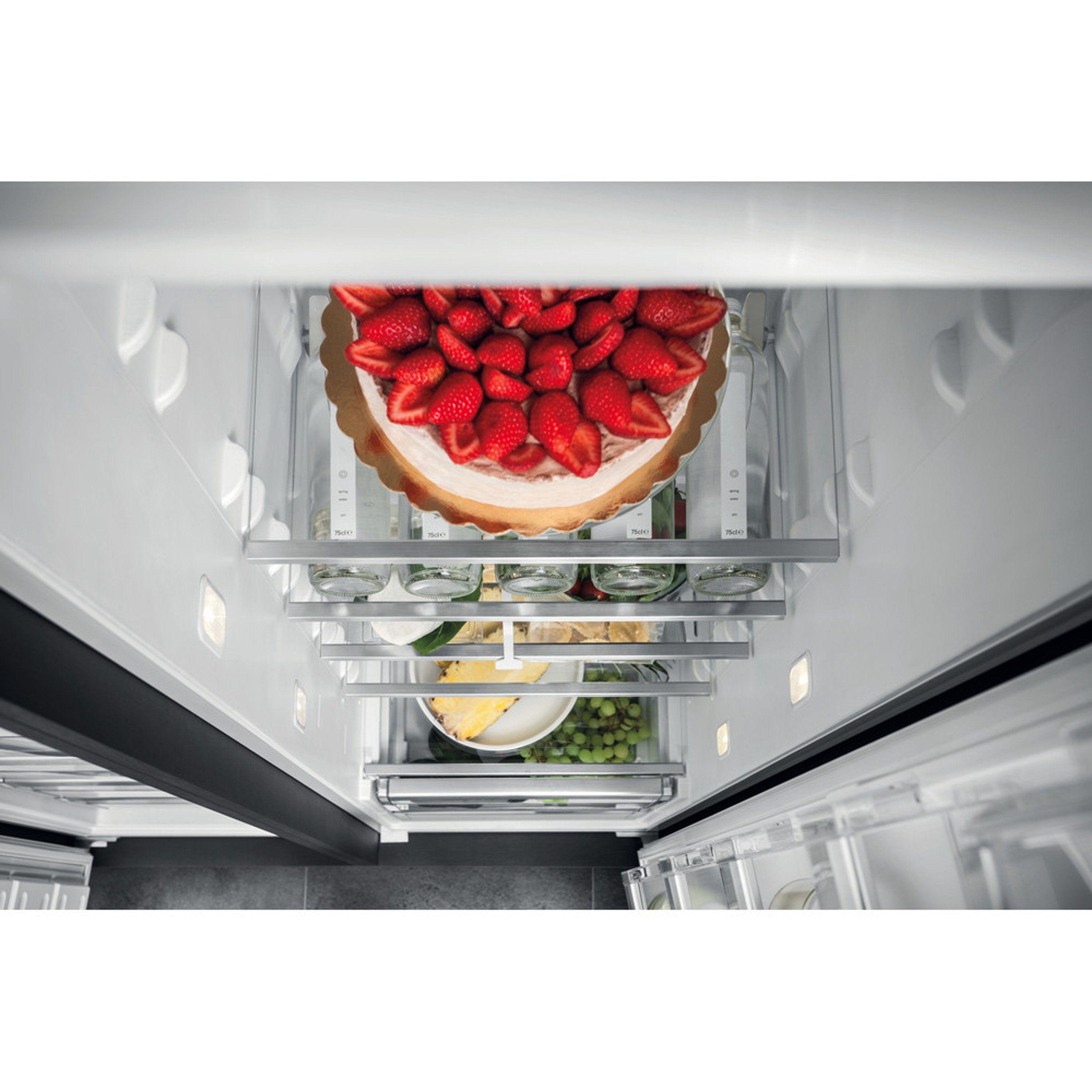 BAUKNECHT Einbaukühlschrank KSI18VF2P, 177 cm hoch, 55.7 cm breit