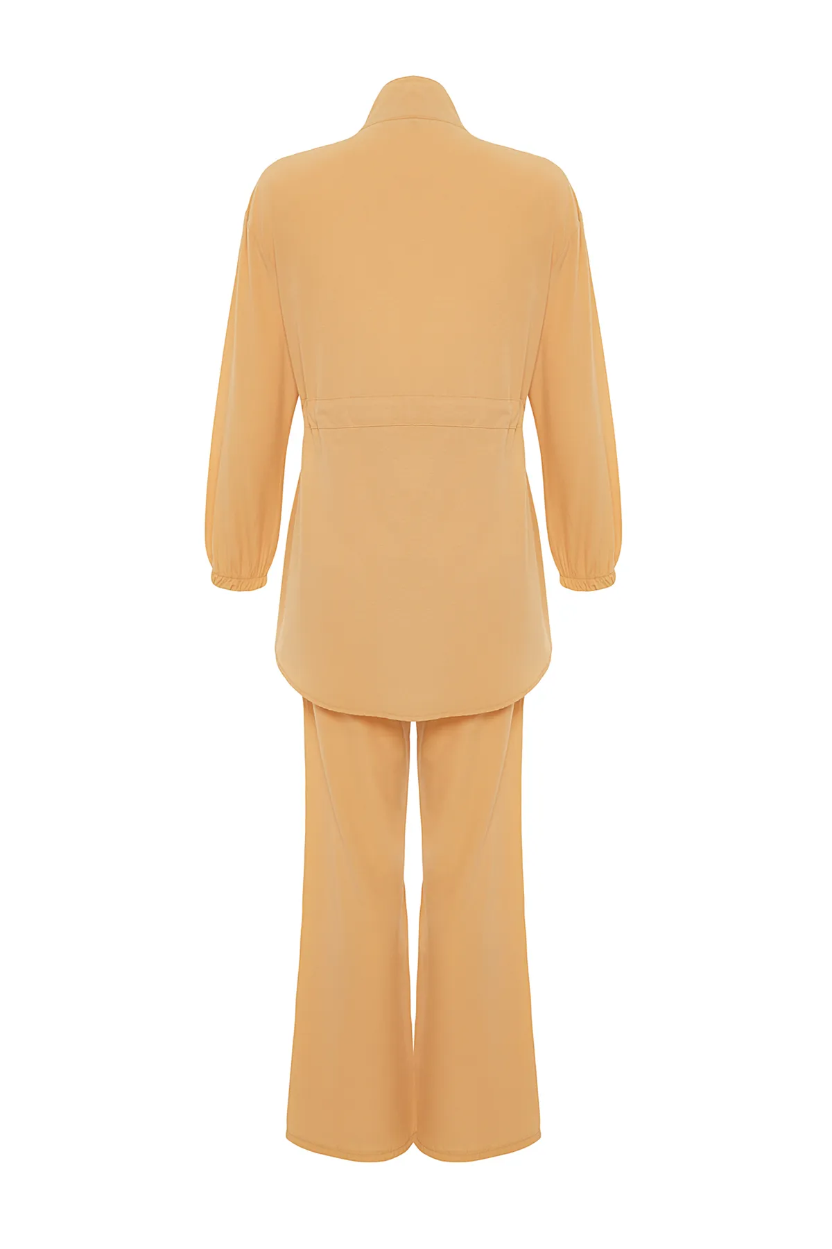 Trendyol Modest  Dunkelbeiger, gewebter Anzug aus Hemd und Hose mit Stehkragen und Gürtel TCTSS21AU0247