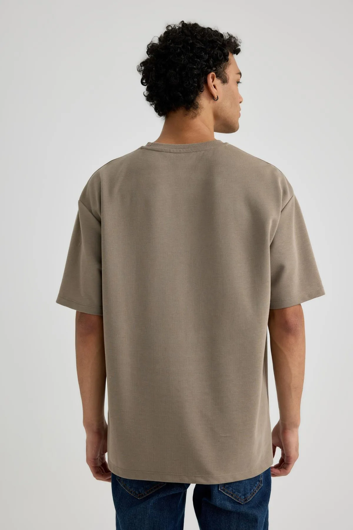 DeFacto  T-Shirt mit Rundhalsausschnitt in Oversize-Passform