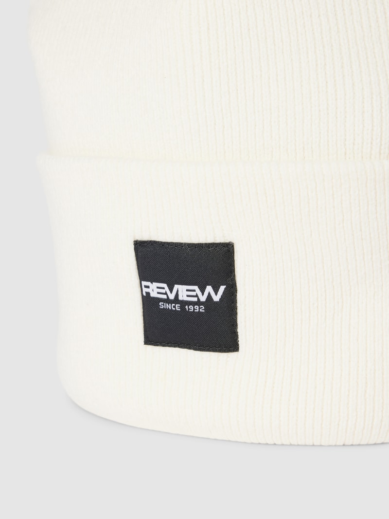 Beanie mit Label-Patch in offwhite