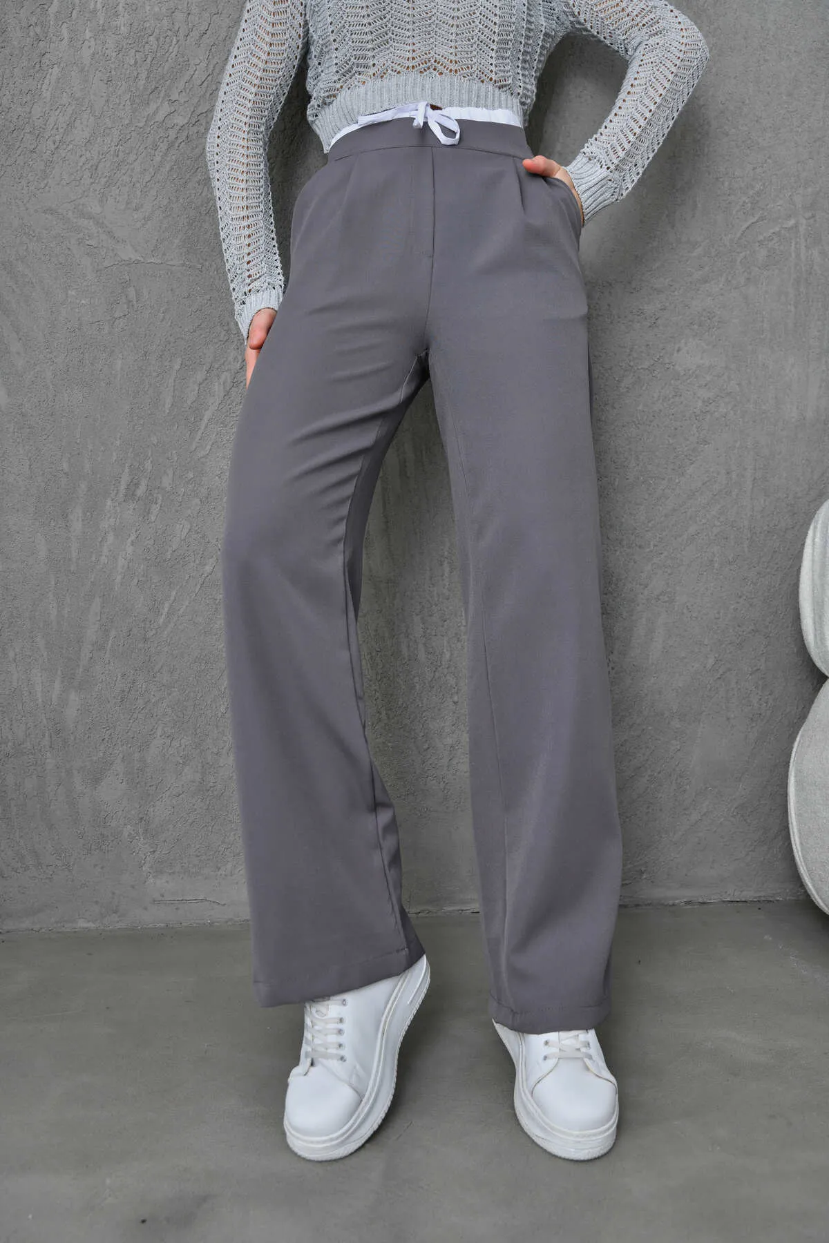 VOLT CLOTHİNG  Weiße Lycra-Hose mit hoher Taille und Futter für Damen