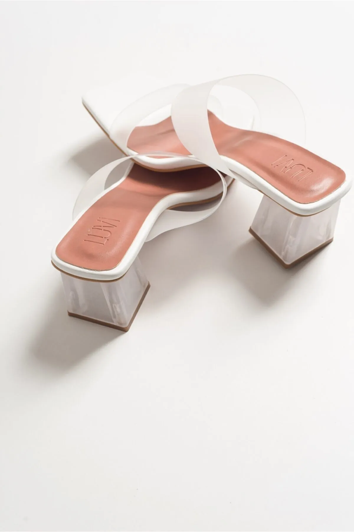 LuviShoes  Weiße Hautabsätze für Damen, transparente Damenhausschuhe 123