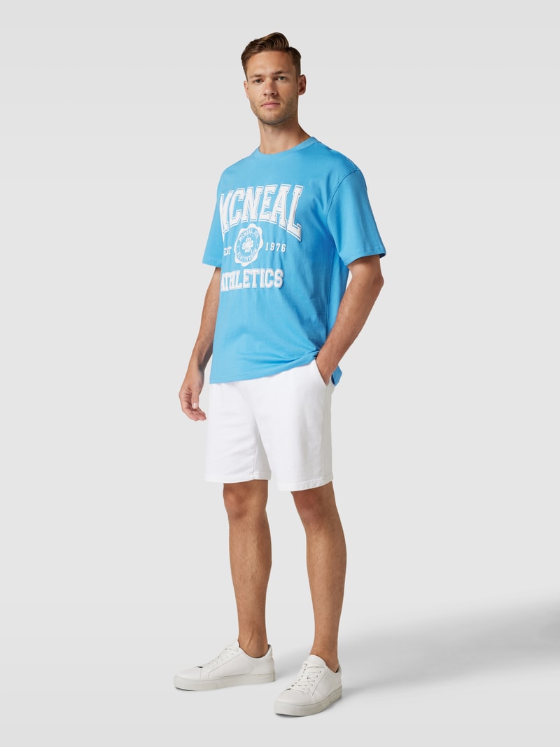 T-Shirt mit Label-Details Modell 'TOM' in blau