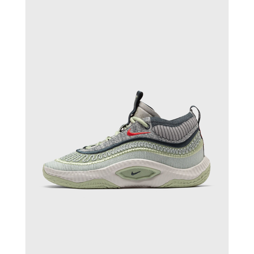 Nike Cosmic Unity 3 Christmas DV2757-003 / grün
