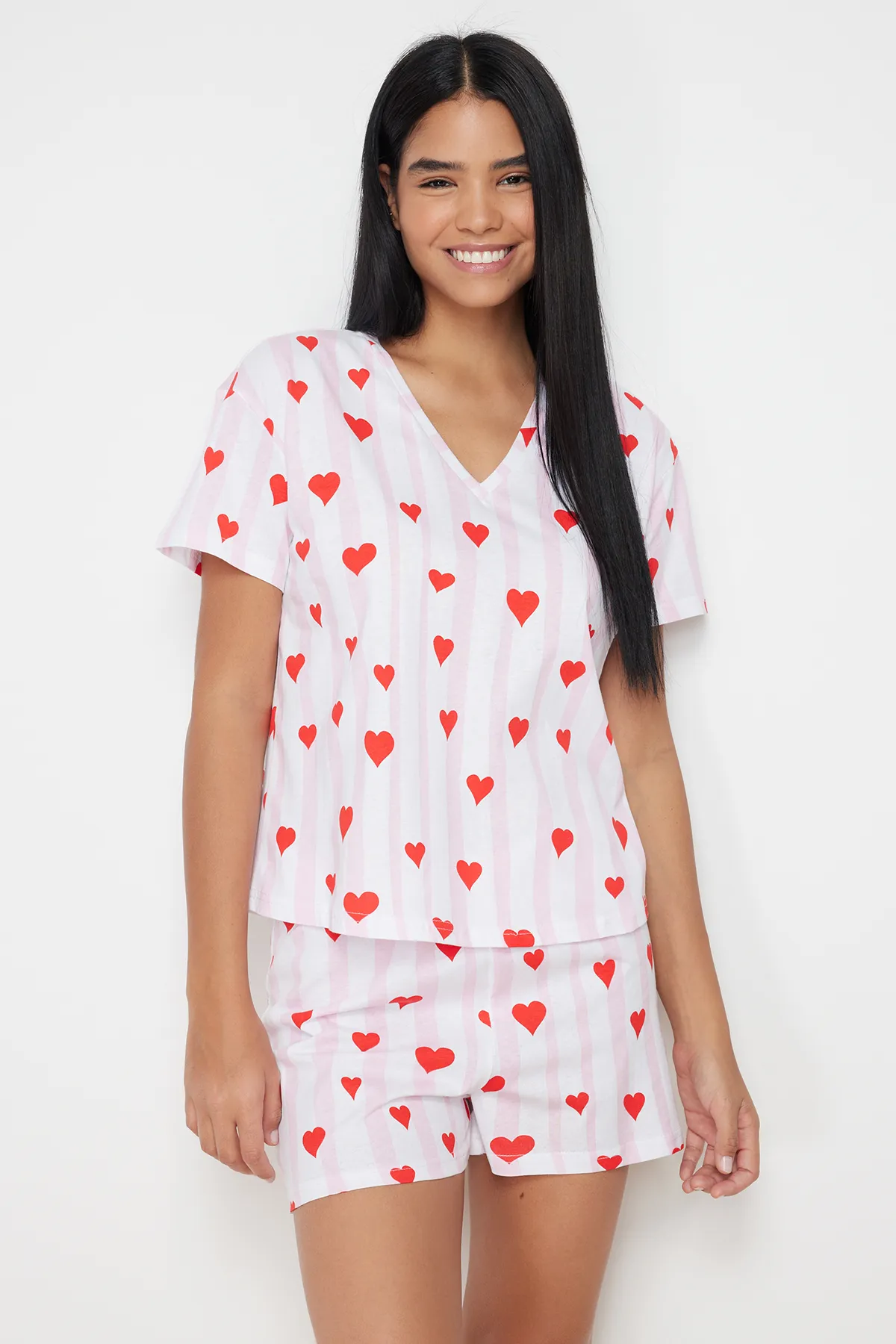Trendyol Collection  Puder-mehrfarbiges Pyjama-Set aus 100 % Baumwolle mit Streifen und Herzenmuster THMSS24PT00073