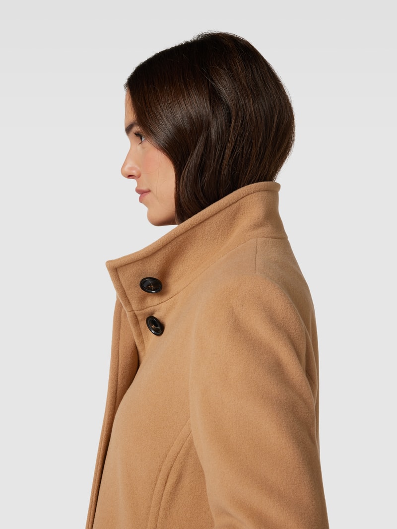 Jacke mit Stehkragen in camel