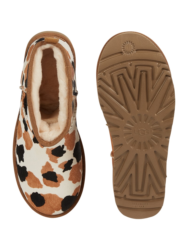 Lederboots mit Lammfellfutter Modell 'Classic Ultra Mini' in cognac