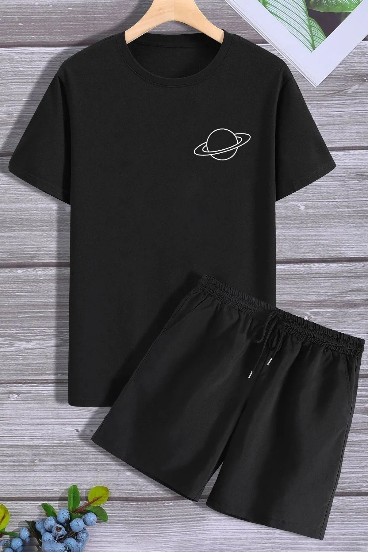 trendypassion  Saturn Shorts T-Shirt-Trainingsanzug-Set