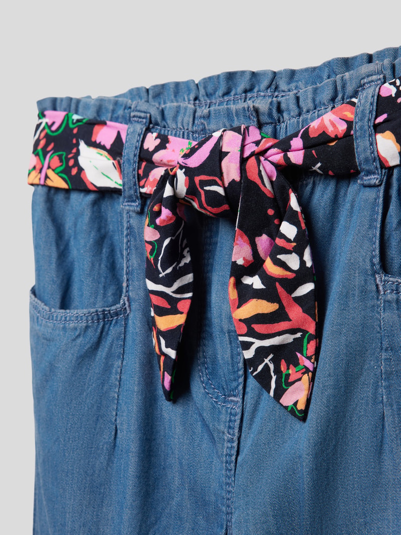 Jeans aus Baumwolle mit Eingrifftaschen in blau