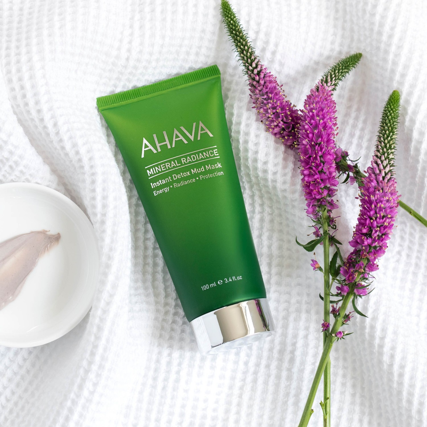 AHAVA Mineral Radiance Detox Mud Mask